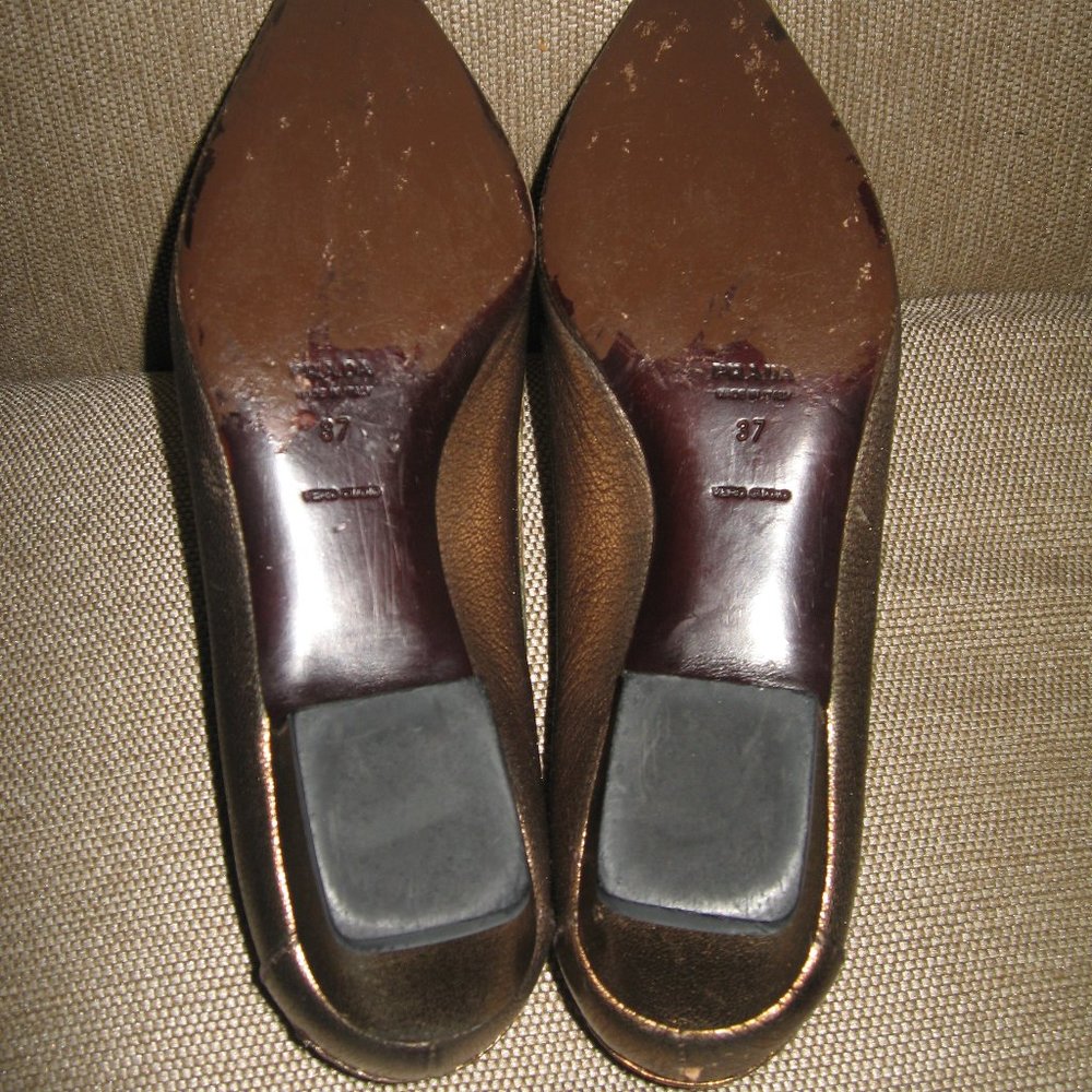 ❤️PRADA BRONZE METALLIC LOW HEEL BALLET BUCKLE VAMP SHOES 37 7 - Picture 7 of 8